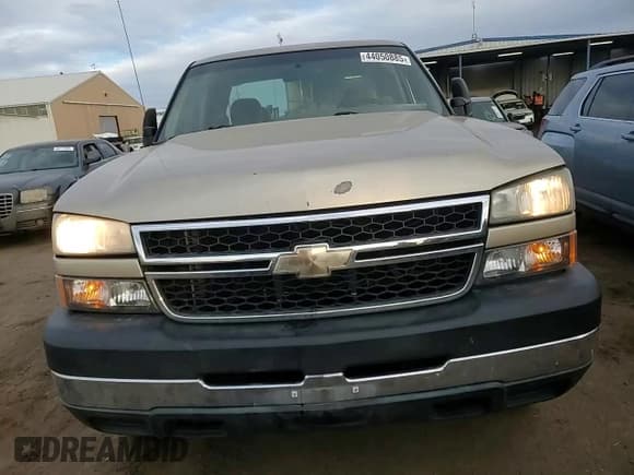 ✅ 2007 Chevrolet Silverado 2500HD Work Truck • VIN: 1GCHK29UX7E125521 • Lot: 44050885. Listed on Copart with 190,935 mi. Free auction sales archive from the USA and detailed vehicle history report at DreamBid. Image 13.