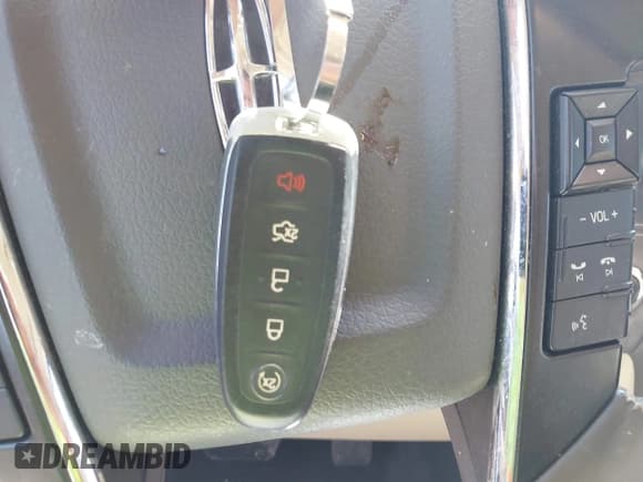 ✅ 2015 Lincoln Navigator • VIN: 5LMJJ2JT1FEJ07052 • Лот: 42144639. Опубликован ранее на IAAI с пробегом 118 924 миль. Бесплатный доступ к архиву аукционных продаж из США и подробный отчёт об истории автомобиля на DreamBid. Изображение 11.