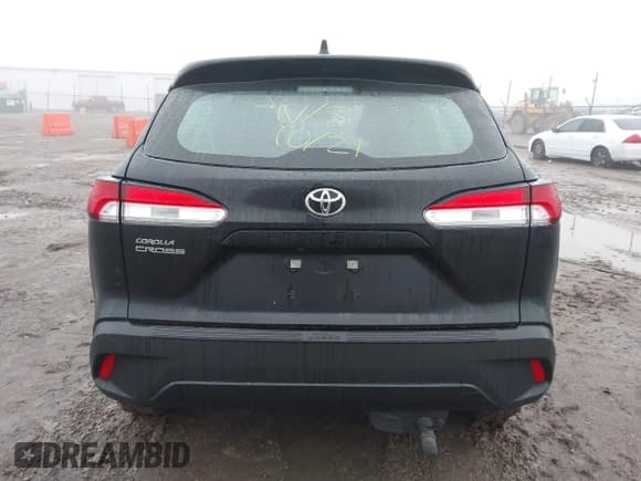 ✅ 2024 Toyota Corolla Cross L • VIN: 7MUAAAAG6RV088975 • Lot: 40961188. Listed on IAAI with 4,204 mi. Free auction sales archive from the USA and detailed vehicle history report at DreamBid. Image 16.