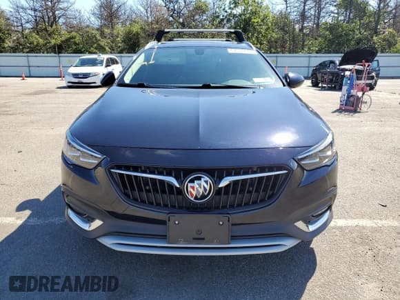 ✅ 2019 Buick Regal Essence • VIN: W04GV8SX8K1013918 • Lot: 67630864. Listed on Copart with 66,531 mi. Free auction sales archive from the USA and detailed vehicle history report at DreamBid. Image 5.
