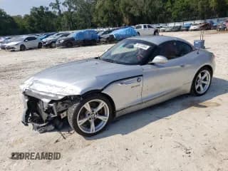 ✅ 2016 BMW Z4 sDrive28i • VIN: WBALL5C50G5A21212 • Lot: 75772304. Wystawiony na Copart z przebiegiem 37 959 mil. Bezpłatny archiwum sprzedaży aukcyjnych z USA i szczegółowy raport historii pojazdu na DreamBid. Zdjęcie 1.