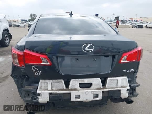✅ 2011 Lexus IS 250 • VIN: JTHBF5C29B5143910 • Lot: 43614771. Listed on IAAI with 126,210 mi. Free auction sales archive from the USA and detailed vehicle history report at DreamBid. Image 16.