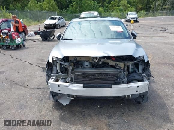 ✅ 2017 Acura ILX • VIN: 19UDE2F38HA008421 • Lot: 43039637. Wystawiony na IAAI z przebiegiem 101 894 mil. Bezpłatny archiwum sprzedaży aukcyjnych z USA i szczegółowy raport historii pojazdu na DreamBid. Zdjęcie 6.