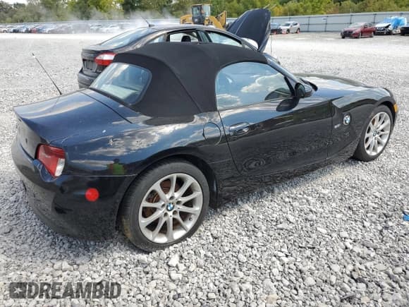 ✅ 2007 BMW Z4 3.0i • VIN: 4USBU33537LW71039 • Lot: 80115065. Wystawiony na Copart z przebiegiem 89 038 mil. Bezpłatny archiwum sprzedaży aukcyjnych z USA i szczegółowy raport historii pojazdu na DreamBid. Zdjęcie 3.
