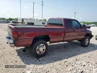 1998 Dodge 3500 with VIN 1B7MF3367WJ214973, listed as a Copart auction lot 59921755 with 333,761 mi miles and Salvage title. Bid and sale history available at DreamBid. Image 3.