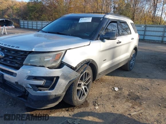✅ 2016 Ford Explorer Sport • VIN: 1FM5K8GT6GGA68525 • Лот: 43664333. Опубликован ранее на IAAI с пробегом 117 526 миль. Бесплатный доступ к архиву аукционных продаж из США и подробный отчёт об истории автомобиля на DreamBid. Изображение 17.