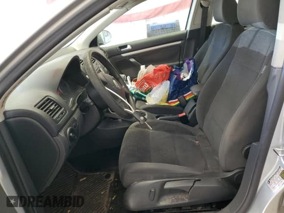 ✅ 2009 Volkswagen Jetta S • VIN: 3VWJZ71K99M010312 • Лот: 84917885. Опубликован ранее на Copart с пробегом 142 057 миль. Бесплатный доступ к архиву аукционных продаж из США и подробный отчёт об истории автомобиля на DreamBid. Изображение 7.