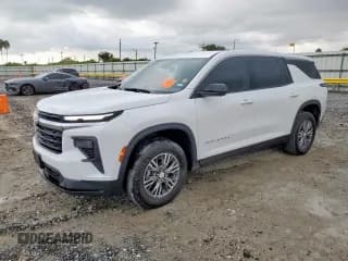 ✅ 2024 Chevrolet Traverse FWD LS • VIN: 1GNEREKSXRJ181954 • Lot: 86129075. Wystawiony na Copart z przebiegiem 17 014 mil. Bezpłatny archiwum sprzedaży aukcyjnych z USA i szczegółowy raport historii pojazdu na DreamBid. Zdjęcie 1.