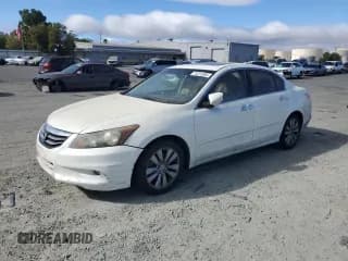 ✅ 2011 Honda Accord EX-L • VIN: 1HGCP3F83BA009300 • Лот: 71311205. Опубликован ранее на Copart с пробегом 251 921 миль. Бесплатный доступ к архиву аукционных продаж из США и подробный отчёт об истории автомобиля на DreamBid. Изображение 1.