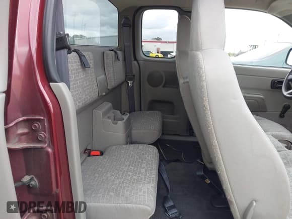 ✅ 2008 Isuzu i-Series S • VIN: 1GGCS299388702796 • Лот: 42135976. Опубликован ранее на IAAI с пробегом 188 860 миль. Бесплатный доступ к архиву аукционных продаж из США и подробный отчёт об истории автомобиля на DreamBid. Изображение 8.