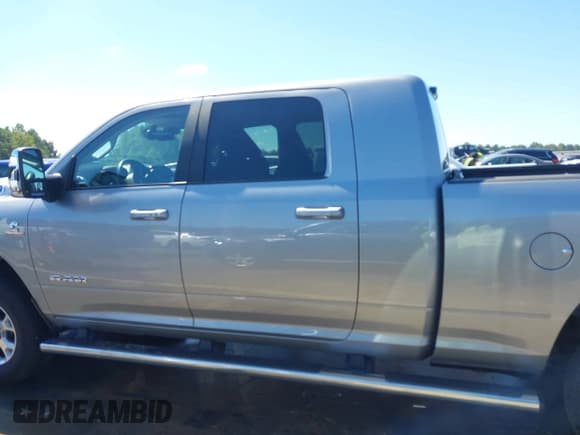 ✅ 2023 Ram 2500 Laramie • VIN: 3C6UR5NL9PG615330 • Лот: 43099829. Опубликован ранее на IAAI с пробегом 41 787 миль. Бесплатный доступ к архиву аукционных продаж из США и подробный отчёт об истории автомобиля на DreamBid. Изображение 14.