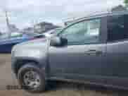 2018 Chevrolet Colorado 4WD Z71 с VIN 1GCHTDEN7J1273308, выставлен на аукционе IAAI как лот 42234416 с пробегом 267 264 миль миль и . История ставок и продаж доступна на DreamBid. Изображение 14.