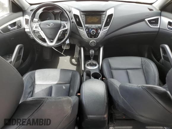 ✅ 2015 Hyundai Veloster RE:FLEX • VIN: KMHTC6AD2FU220472 • Lot: 45469555. Wystawiony na Copart z przebiegiem 46 373 mil. Bezpłatny archiwum sprzedaży aukcyjnych z USA i szczegółowy raport historii pojazdu na DreamBid. Zdjęcie 8.