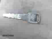 1998 Chevrolet Silverado 1500 z VIN 1GCEK19R4WR121755, wystawiony jako IAAI lot #43477168 z przebiegiem 179 245 mil mil oraz . Historia ofert i sprzedaży dostępna na DreamBid. Obrazek 11.