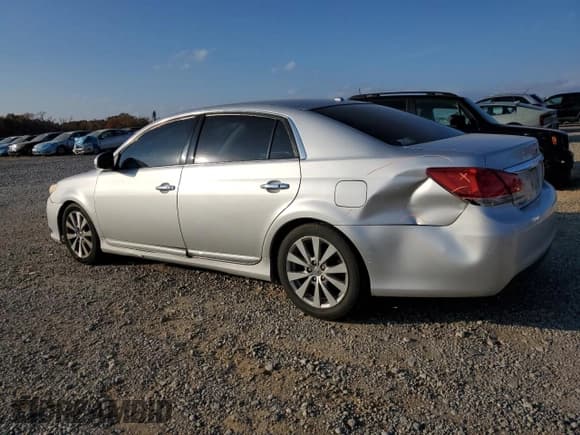 ✅ 2011 Toyota Avalon Limited • VIN: 4T1BK3DB4BU388969 • Lot: 93057475. Listed on Copart with 201,174 mi. Free auction sales archive from the USA and detailed vehicle history report at DreamBid. Image 2.