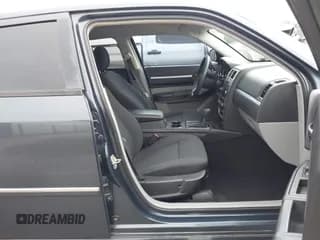 ✅ 2008 Dodge Magnum SXT • VIN: 2D4FV37V28H225805 • Lot: 43677320. Listed on IAAI with 228,019 mi. Free auction sales archive from the USA and detailed vehicle history report at DreamBid. Image 5.