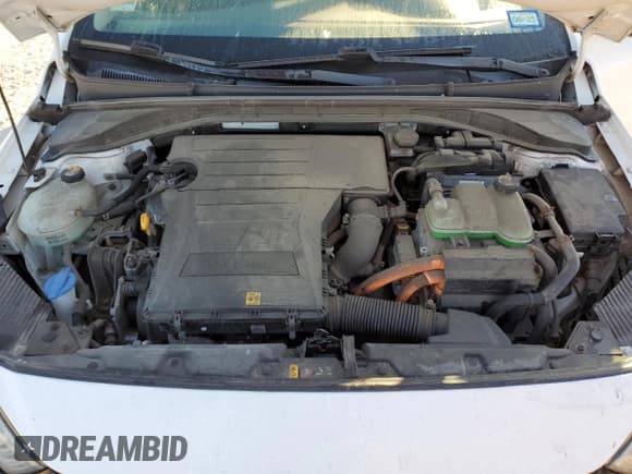 ✅ 2017 Hyundai Ioniq Blue • VIN: KMHC65LC9HU031472 • Lot: 80859004. Wystawiony na Copart z przebiegiem 169 411 mil. Bezpłatny archiwum sprzedaży aukcyjnych z USA i szczegółowy raport historii pojazdu na DreamBid. Zdjęcie 11.