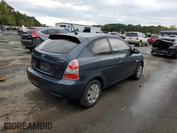2008 Hyundai Accent GS с VIN KMHCM36C88U086002, выставлен на аукционе Copart как лот 79438824 с пробегом Не указан миль и Чистый • Clean title. История ставок и продаж доступна на DreamBid. Изображение 3.