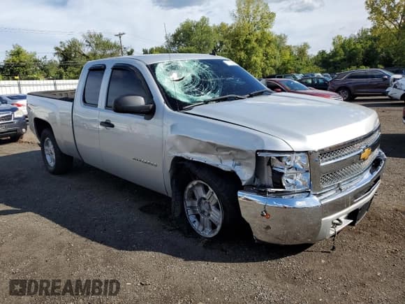 ✅ 2013 Chevrolet Silverado 1500 LT • VIN: 1GCRKSE75DZ213384 • Lot: 71725835. Listed on Copart with 142,857 mi. Free auction sales archive from the USA and detailed vehicle history report at DreamBid. Image 4.