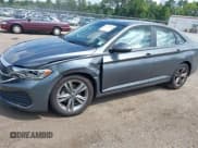 ✅ 2024 Volkswagen Jetta SE • VIN: 3VWEM7BU7RM026847 • Lot: 42722266. Wystawiony na IAAI z przebiegiem 18 730 mil. Bezpłatny archiwum sprzedaży aukcyjnych z USA i szczegółowy raport historii pojazdu na DreamBid. Zdjęcie 6.