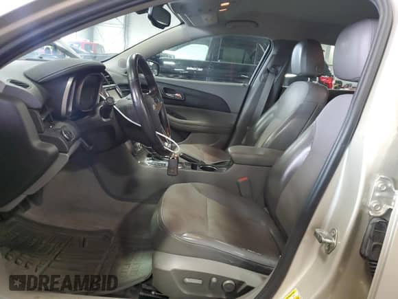 ✅ 2014 Chevrolet Malibu LT • VIN: 1G11E5SLXEF193619 • Lot: 68733394. Wystawiony na Copart z przebiegiem 172 590 mil mil. Skorzystaj z bezpłatnego archiwum sprzedaży aukcyjnych z USA i zobacz szczegółowy raport historii pojazdu na DreamBid. Zdjęcie 7.