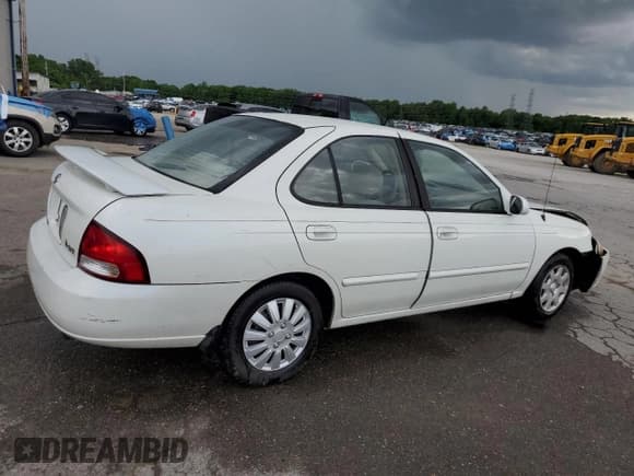 ✅ 2000 Nissan Sentra XE • VIN: 3N1CB51DXYL353143 • Lot: 55061205. Wystawiony na Copart z przebiegiem 145 737 mil. Bezpłatny archiwum sprzedaży aukcyjnych z USA i szczegółowy raport historii pojazdu na DreamBid. Zdjęcie 3.