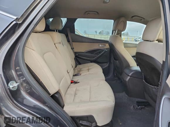 ✅ 2017 Hyundai Santa Fe 2.4L • VIN: 5XYZU3LB4HG385157 • Lot: 95257105. Listed on Copart with 175,392 mi. Free auction sales archive from the USA and detailed vehicle history report at DreamBid. Image 11.