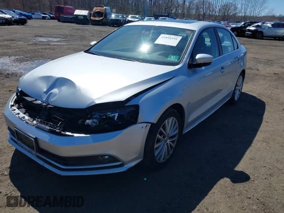 ✅ 2016 Volkswagen Jetta SEL • VIN: 3VWL17AJ4GM310845 • Lot: 41894551. Listed on IAAI with 74,221 mi. Free auction sales archive from the USA and detailed vehicle history report at DreamBid. Image 6.