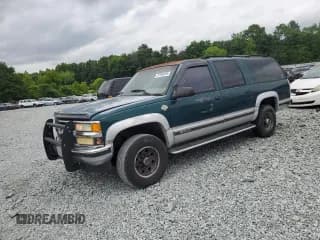 ✅ 1995 Chevrolet Suburban • VIN: 1GNGK16FXSJ380916 • Lot: 57666685. Wystawiony na Copart z przebiegiem 269 323 mil. Bezpłatny archiwum sprzedaży aukcyjnych z USA i szczegółowy raport historii pojazdu na DreamBid. Zdjęcie 1.