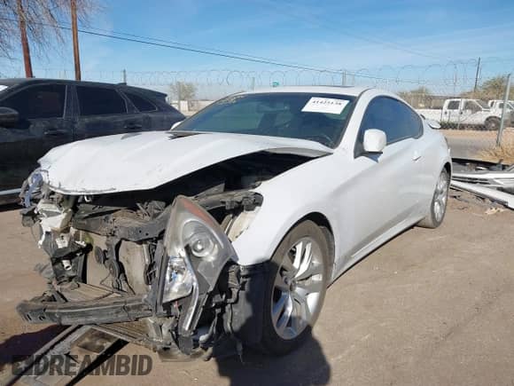 2014 Hyundai Genesis Coupe R-Spec с VIN KMHHT6KD2EU119807, выставлен на аукционе IAAI как лот 41425138 с пробегом 227 186 миль миль и . История ставок и продаж доступна на DreamBid. Изображение 6.