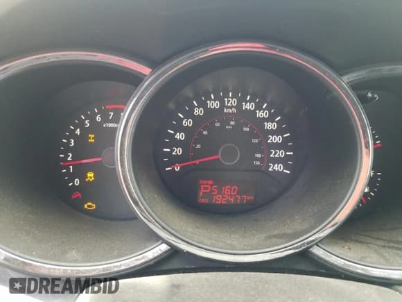 ✅ 2011 Kia Sorento LX • VIN: 5XYKTDA28BG038760 • Лот: 61899775. Опубликован ранее на Copart с пробегом 192 477 миль. Бесплатный доступ к архиву аукционных продаж из США и подробный отчёт об истории автомобиля на DreamBid. Изображение 9.