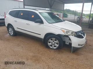 ✅ 2010 Chevrolet Traverse LS • VIN: 1GNLREED0AJ241863 • Lot: 42296935. Wystawiony na IAAI z przebiegiem 276 623 mil. Bezpłatny archiwum sprzedaży aukcyjnych z USA i szczegółowy raport historii pojazdu na DreamBid. Zdjęcie 1.