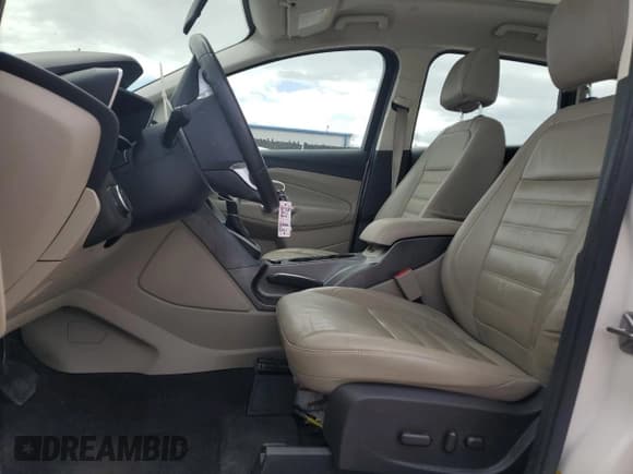 ✅ 2017 Ford C-Max SE • VIN: 1FADP5AU1HL116741 • Лот: 81886675. Опубликован ранее на Copart с пробегом 71 609 миль. Бесплатный доступ к архиву аукционных продаж из США и подробный отчёт об истории автомобиля на DreamBid. Изображение 7.