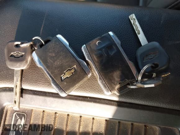 ✅ 2016 Chevrolet Silverado 2500HD LTZ • VIN: 1GC1KWE87GF124919 • Lot: 43070165. Listed on IAAI with 370,559 mi. Free auction sales archive from the USA and detailed vehicle history report at DreamBid. Image 11.