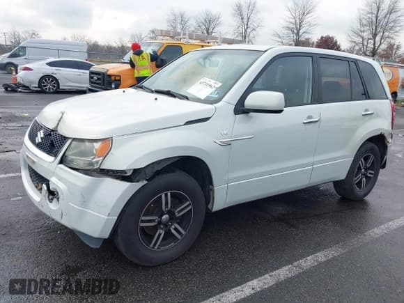 ✅ 2006 Suzuki Grand Vitara • VIN: JS3TD941764101466 • Lot: 43731962. Listed on IAAI with 220,322 mi. Free auction sales archive from the USA and detailed vehicle history report at DreamBid. Image 2.