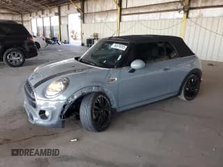 ✅ 2018 MINI Convertible Cooper S • VIN: WMWWG9C52J3E38844 • Lot: 56579205. Listed on Copart with 55,133 mi. Free auction sales archive from the USA and detailed vehicle history report at DreamBid. Image 1.