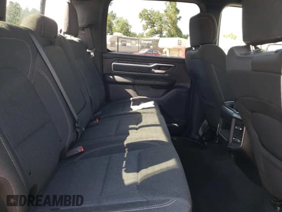 ✅ 2019 Ram 1500 Big Horn • VIN: 1C6SRFMT9KN626844 • Lot: 69946075. Wystawiony na Copart z przebiegiem 64 305 mil. Bezpłatny archiwum sprzedaży aukcyjnych z USA i szczegółowy raport historii pojazdu na DreamBid. Zdjęcie 10.