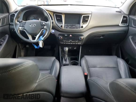 2018 Hyundai Tucson Limited z VIN KM8J33A20JU793089, wystawiony jako Copart lot #42907395 z przebiegiem 80 633 mil mil oraz Szkoda całkowita • Salvage title. Historia ofert i sprzedaży dostępna na DreamBid. Obrazek 8.