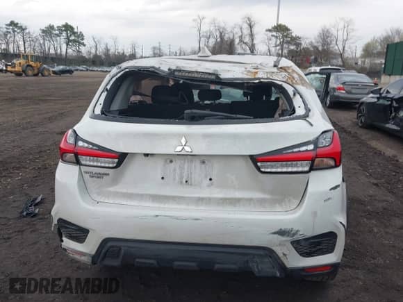 2020 Mitsubishi Outlander ES с VIN JA4AR3AUXLU027372, выставлен на аукционе IAAI как лот 42047081 с пробегом Не указан миль и . История ставок и продаж доступна на DreamBid. Изображение 16.