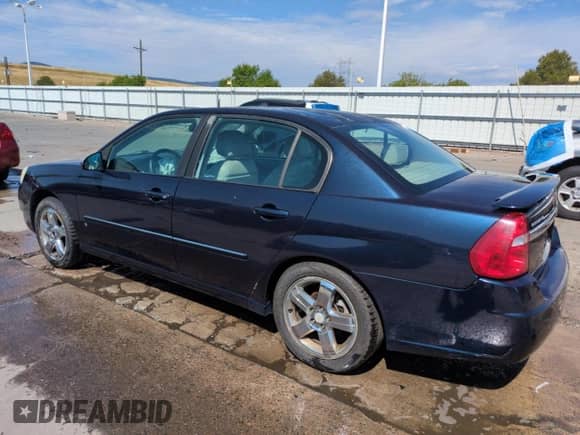 2006 Chevrolet Malibu LTZ z VIN 1G1ZU53896F168325, wystawiony jako Copart lot #65474555 z przebiegiem 191 712 mil mil oraz Szkoda całkowita • Salvage title. Historia ofert i sprzedaży dostępna na DreamBid. Obrazek 2.