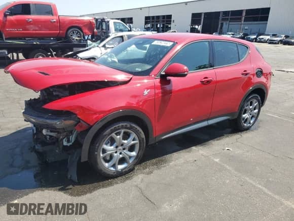 2024 Dodge Hornet R/T z VIN ZACPDFCW4R3A33782, wystawiony jako Copart lot #65539225 z przebiegiem Nie podano mil oraz Nie do naprawy • Non repairable. Historia ofert i sprzedaży dostępna na DreamBid. Obrazek 1.