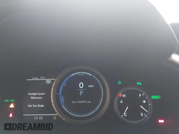 ✅ 2018 Lexus RX 450h • VIN: 2T2BGMCA9JC022596 • Lot: 42498585. Wystawiony na IAAI z przebiegiem 136 507 mil. Bezpłatny archiwum sprzedaży aukcyjnych z USA i szczegółowy raport historii pojazdu na DreamBid. Zdjęcie 7.