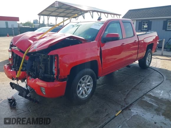 ✅ 2018 Chevrolet Silverado 1500 LT • VIN: 1GCVKREC9JZ124658 • Lot: 42657027. Wystawiony na IAAI z przebiegiem 122 615 mil. Bezpłatny archiwum sprzedaży aukcyjnych z USA i szczegółowy raport historii pojazdu na DreamBid. Zdjęcie 2.