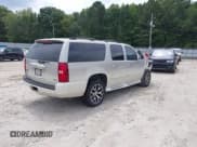 ✅ 2007 Chevrolet Suburban LTZ • VIN: 3GNFK163X7G217774 • Lot: 43051349. Listed on IAAI with 239,882 mi. Free auction sales archive from the USA and detailed vehicle history report at DreamBid. Image 4.