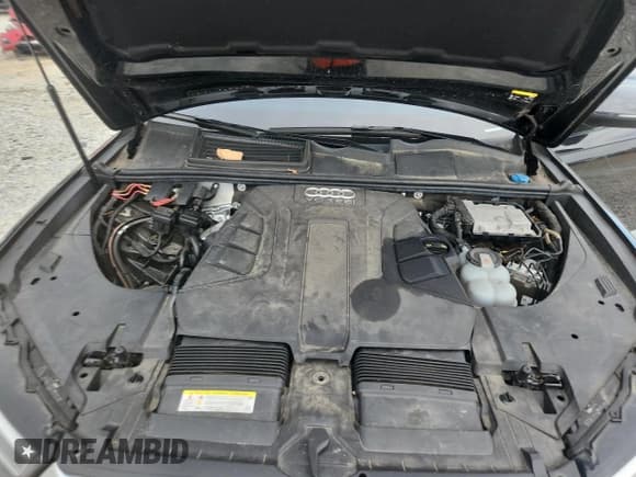 ✅ 2018 Audi Q7 Premium Plus • VIN: WA1LAAF76JD005907 • Lot: 89489865. Listed on Copart with 87,088 mi. Free auction sales archive from the USA and detailed vehicle history report at DreamBid. Image 12.