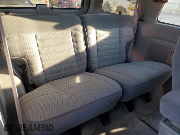 ✅ 1994 Ford Explorer Eddie Bauer • VIN: 1FMCU22X6RUE44203 • Lot: 73151164. Wystawiony na Copart z przebiegiem 130 777 mil. Bezpłatny archiwum sprzedaży aukcyjnych z USA i szczegółowy raport historii pojazdu na DreamBid. Zdjęcie 11.