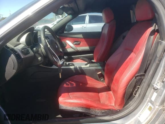 ✅ 2007 BMW Z4 3.0i • VIN: 4USBU33547LW60647 • Lot: 85870665. Listed on Copart with 79,846 mi. Free auction sales archive from the USA and detailed vehicle history report at DreamBid. Image 7.