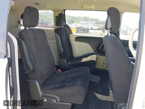 ✅ 2013 Dodge Grand Caravan SXT • VIN: 2C4RDGCG6DR520244 • Lot: 43357565. Wystawiony na IAAI z przebiegiem 184 872 mil. Bezpłatny archiwum sprzedaży aukcyjnych z USA i szczegółowy raport historii pojazdu na DreamBid. Zdjęcie 8.