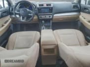 ✅ 2017 Subaru Outback Premium • VIN: 4S4BSACC2H3423487 • Lot: 94909825. Wystawiony na Copart z przebiegiem 94 171 mil. Bezpłatny archiwum sprzedaży aukcyjnych z USA i szczegółowy raport historii pojazdu na DreamBid. Zdjęcie 8.