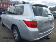 ✅ 2009 Toyota Highlander • VIN: JTEES41A692128965 • Лот: 43636940. Опубликован ранее на IAAI с пробегом 307 700 миль. Бесплатный доступ к архиву аукционных продаж из США и подробный отчёт об истории автомобиля на DreamBid. Изображение 3.